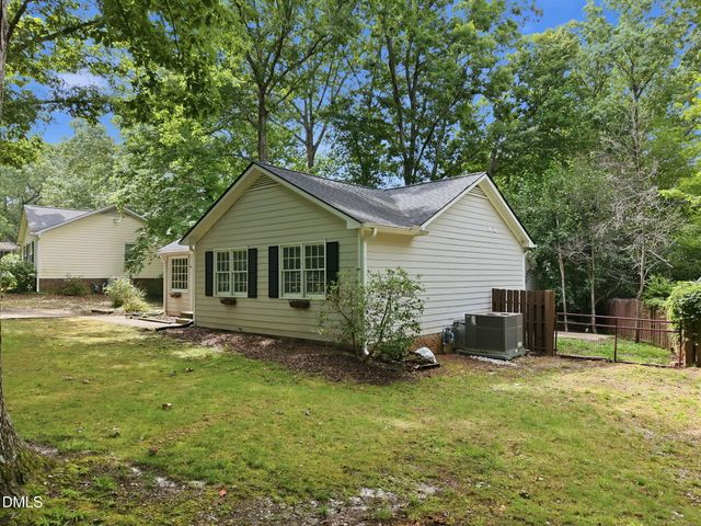 3316 Bearskin Court, Raleigh, NC 27606