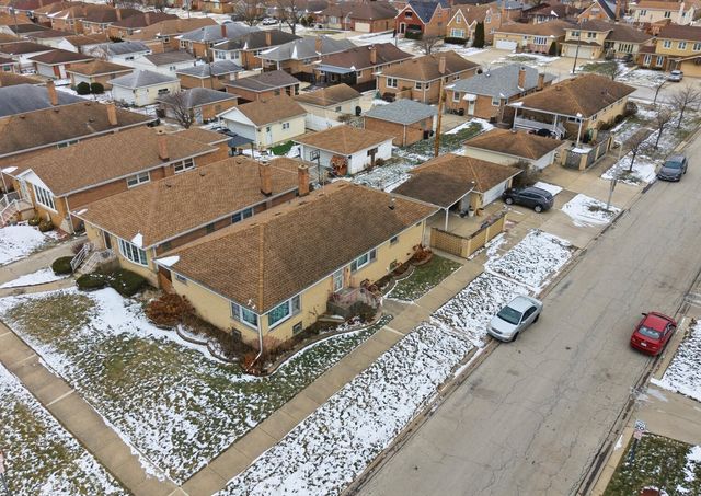 4724 N Ozark Avenue, Norridge, IL 60706