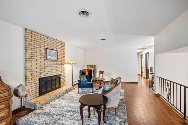 767 Eldridge Avenue E, Maplewood, MN 55117