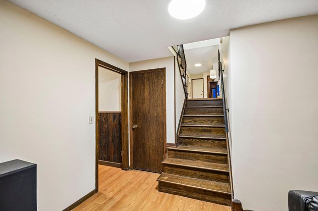 767 Eldridge Avenue E, Maplewood, MN 55117