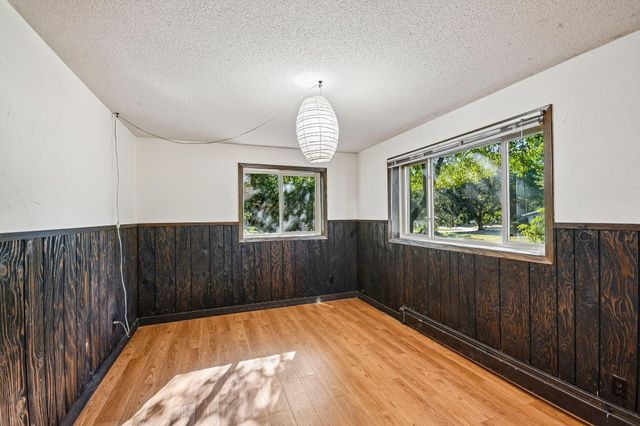 767 Eldridge Avenue E, Maplewood, MN 55117