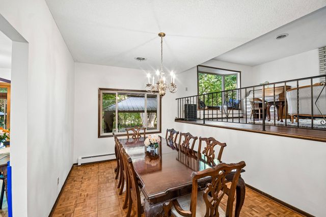 767 Eldridge Avenue E, Maplewood, MN 55117