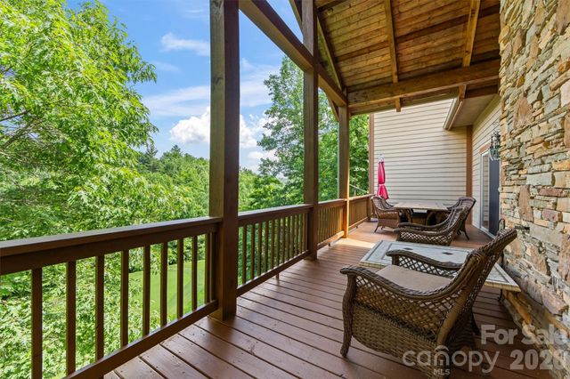 226 Sawgrass Drive, Whittier, NC 28789