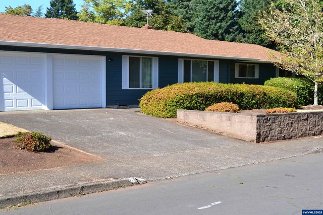 2007 Joseph St S, Salem, OR 97302