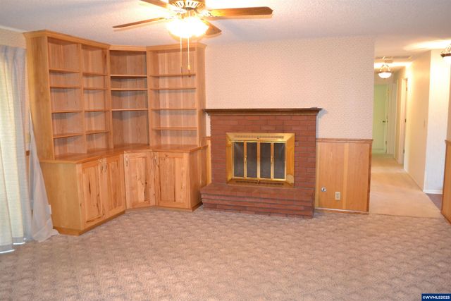 2007 Joseph St S, Salem, OR 97302