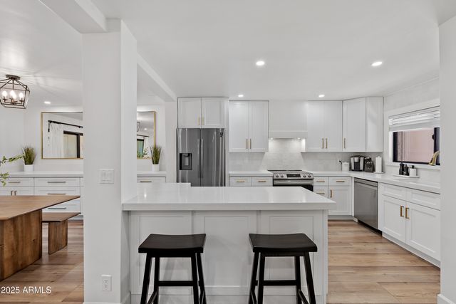 7316 N VIA CAMELLO DEL NORTE -- 101, Scottsdale, AZ 85258