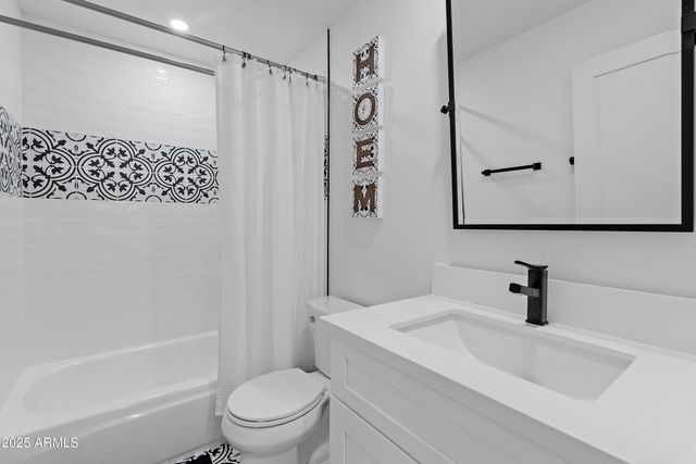 7316 N VIA CAMELLO DEL NORTE -- 101, Scottsdale, AZ 85258
