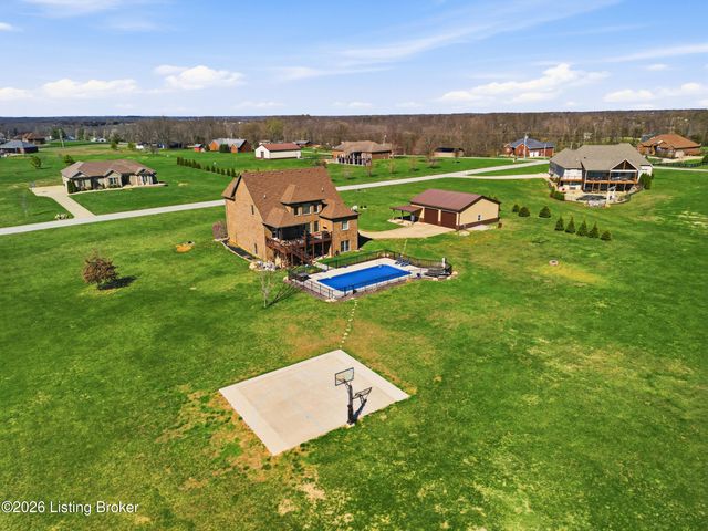 193 Knapp Ln, Taylorsville, KY 40071