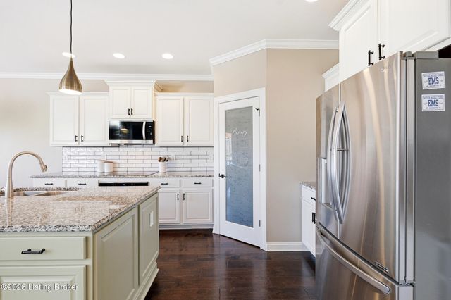 193 Knapp Ln, Taylorsville, KY 40071