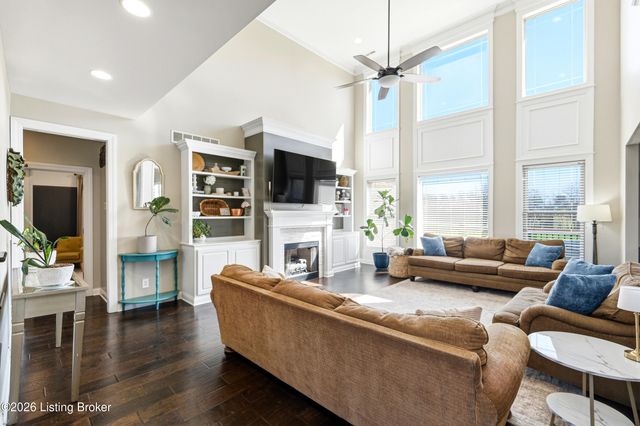 193 Knapp Ln, Taylorsville, KY 40071