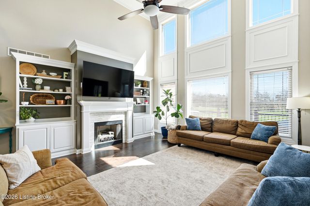 193 Knapp Ln, Taylorsville, KY 40071