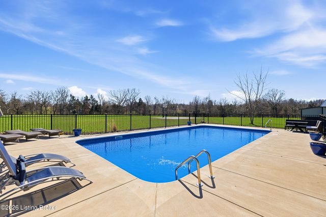 193 Knapp Ln, Taylorsville, KY 40071