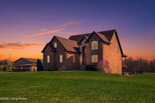 193 Knapp Ln, Taylorsville, KY 40071