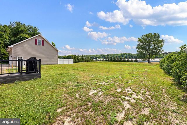 72 HOGTOWN RD, Harrington, DE 19952