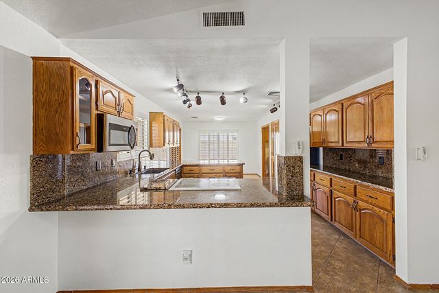 8122 S Palm Drive, Tempe, AZ 85284