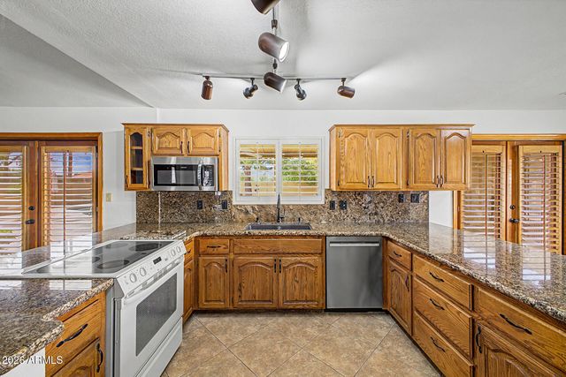 8122 S Palm Drive, Tempe, AZ 85284