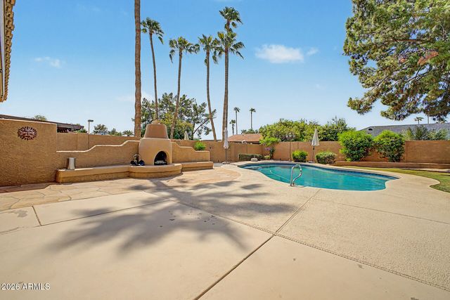 8122 S Palm Drive, Tempe, AZ 85284