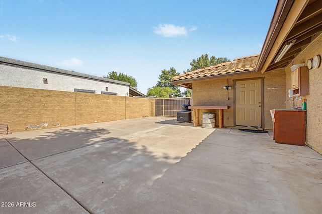 8122 S Palm Drive, Tempe, AZ 85284