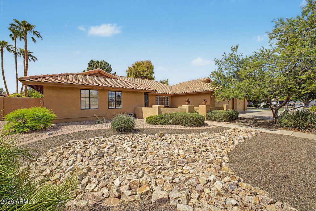 8122 S Palm Drive, Tempe, AZ 85284 — exterior