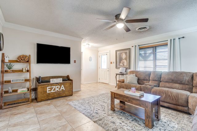 800 Brazos Drive, Mineral Wells, TX 76067