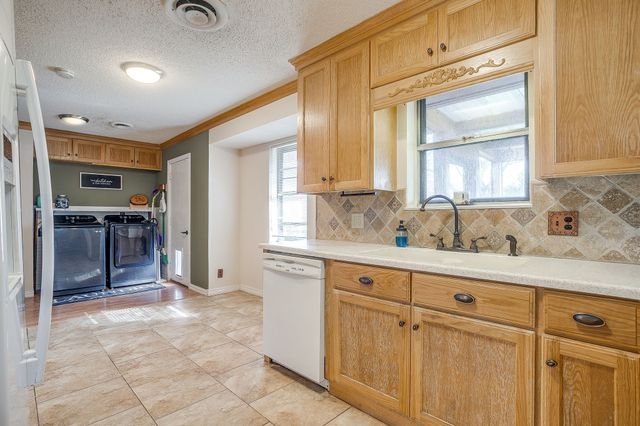 800 Brazos Drive, Mineral Wells, TX 76067