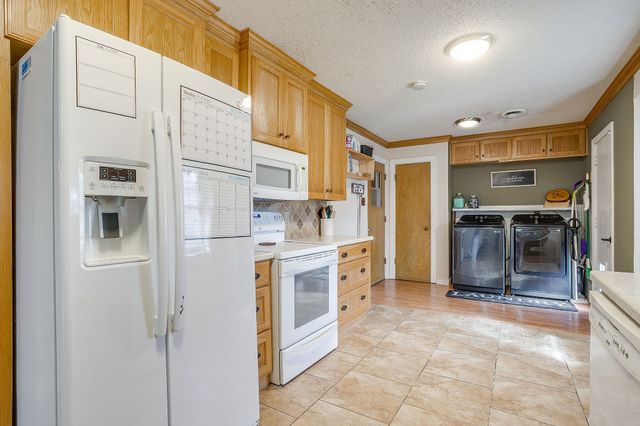 800 Brazos Drive, Mineral Wells, TX 76067