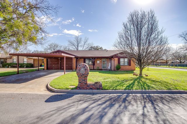 800 Brazos Drive, Mineral Wells, TX 76067