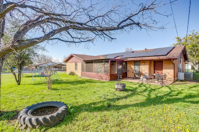 800 Brazos Drive, Mineral Wells, TX 76067