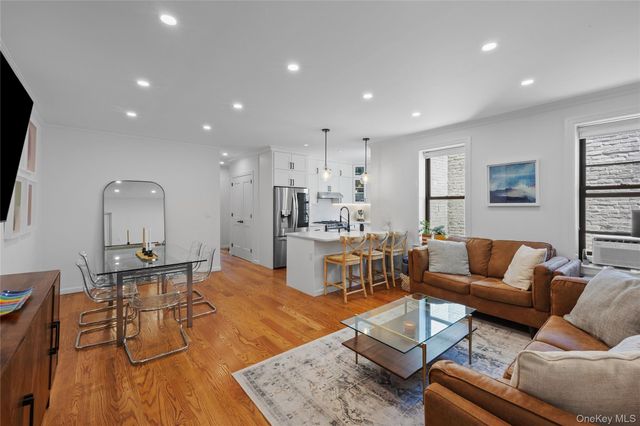 2439 38th Street c10, Astoria, NY 11103
