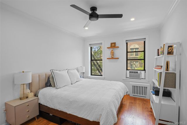 2439 38th Street c10, Astoria, NY 11103