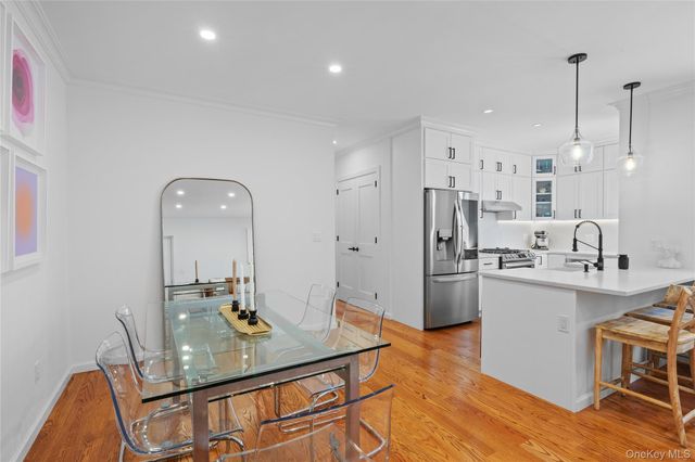 2439 38th Street c10, Astoria, NY 11103