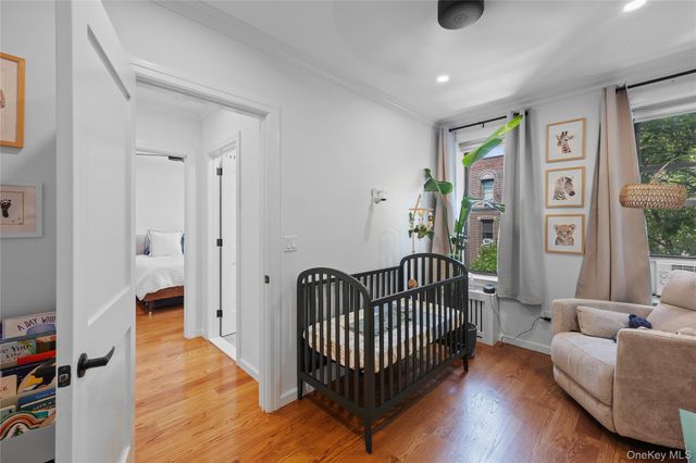 2439 38th Street c10, Astoria, NY 11103