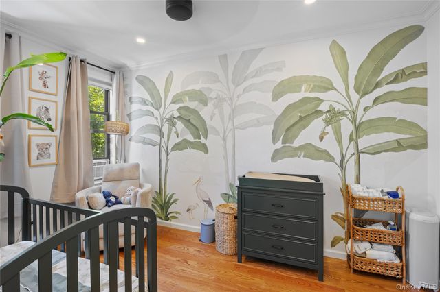 2439 38th Street c10, Astoria, NY 11103