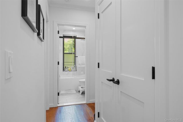 2439 38th Street c10, Astoria, NY 11103