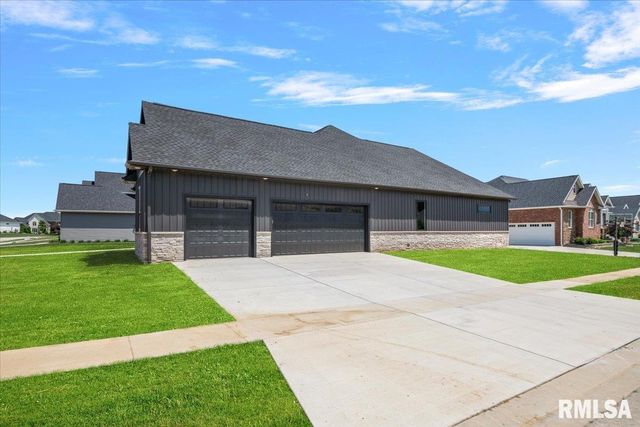 4712 BERKSHIRE Crossing, Springfield, IL 62711