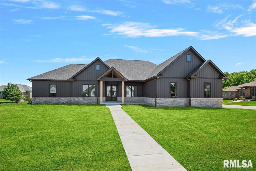 4712 BERKSHIRE Crossing, Springfield, IL 62711