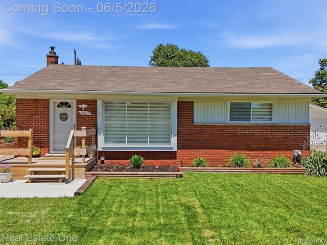 4603 E 13 Mile Road, Warren, MI 48092