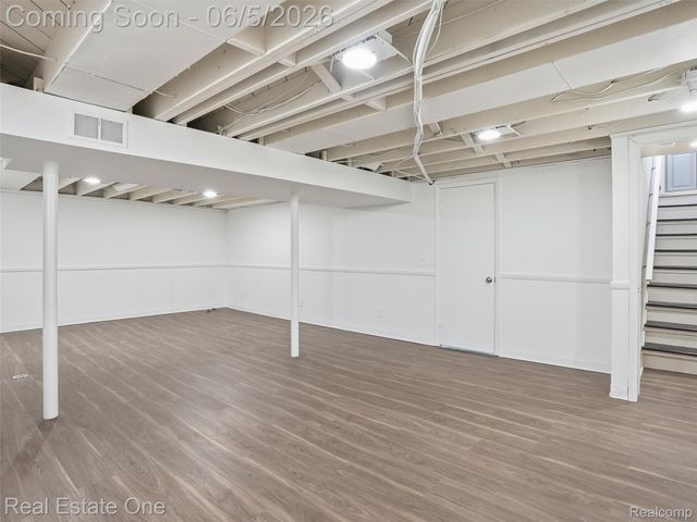 4603 E 13 Mile Road, Warren, MI 48092