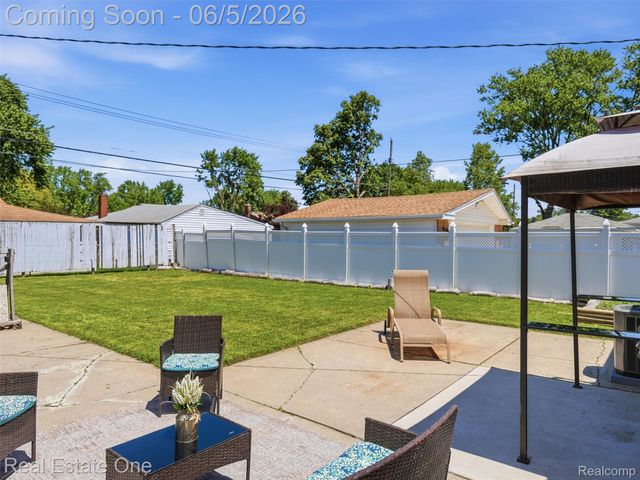 4603 E 13 Mile Road, Warren, MI 48092