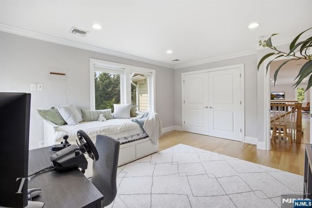 519 Homans Avenue, Closter, NJ 07624