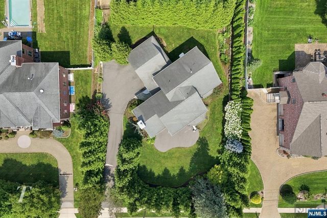 519 Homans Avenue, Closter, NJ 07624