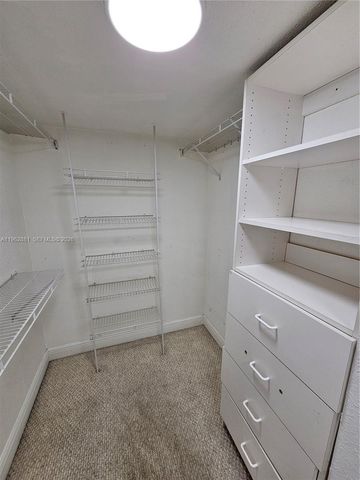 10915 W Okeechobee Rd 102, Hialeah Gardens, FL 33018