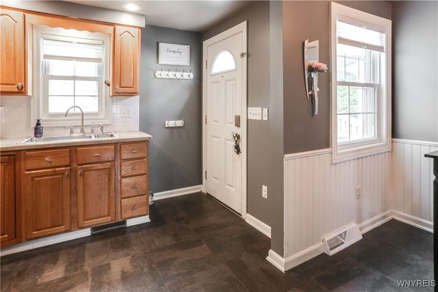 178 Chapel Avenue, Cheektowaga, NY 14225