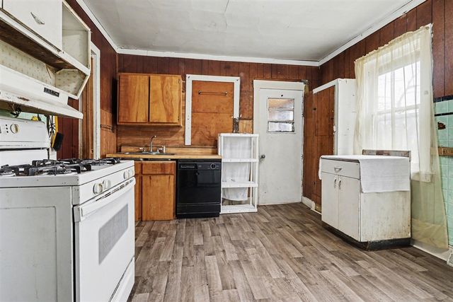 1337 N Edwards Street, Kalamazoo, MI 49007