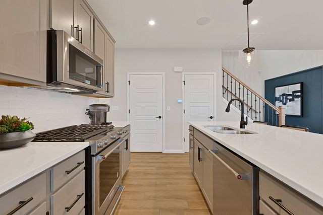 2547 Tailshot Road, Naperville, IL 60564