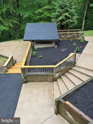 5622 DAVIS FORD RD, Manassas, VA 20112