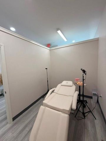 958 Manton Avenue, Providence, RI 02909