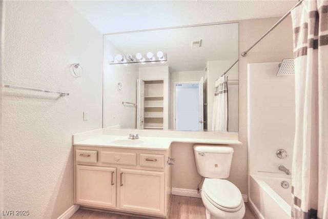 2966 Juniper Hills Boulevard 204, Las Vegas, NV 89142