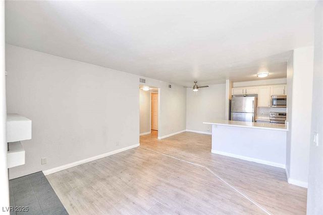 2966 Juniper Hills Boulevard 204, Las Vegas, NV 89142