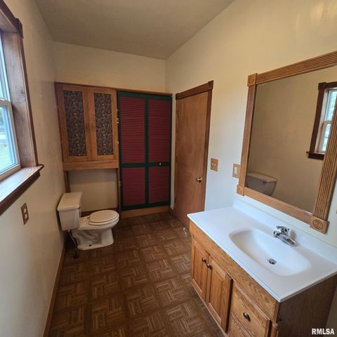 1121 N BENEDICT Street, Chillicothe, IL 61523